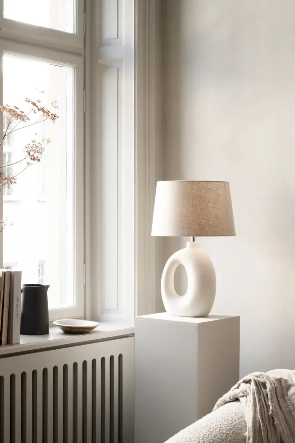 Ada lampfot 38 cm, White-ivory