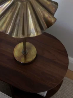 Aira bordslampa, Bränd mässing, 46 cm