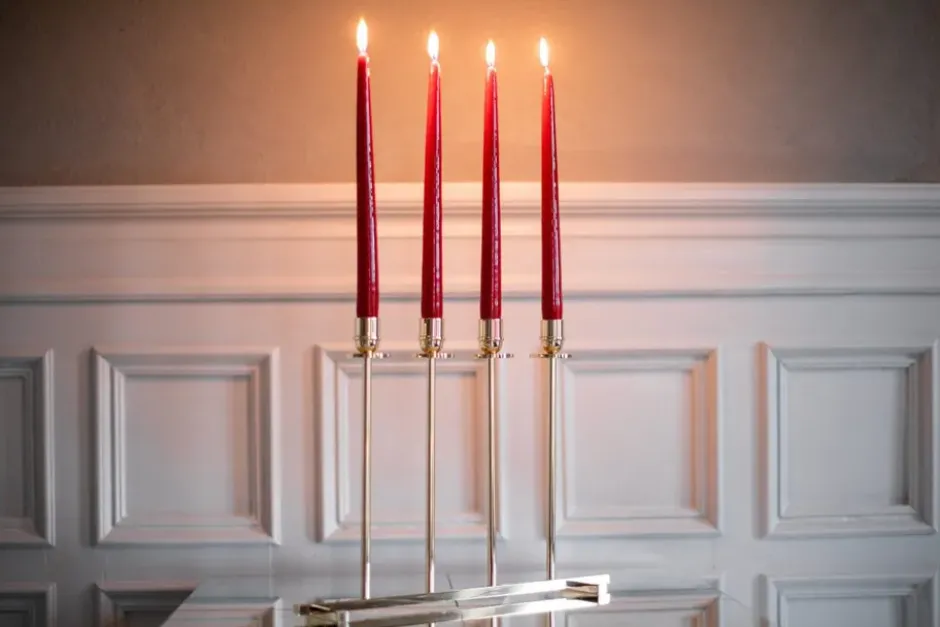 Alto ljusstake, Solid mässing