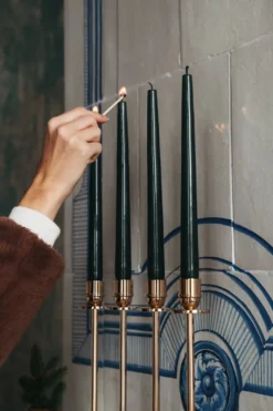 Alto ljusstake, Solid mässing