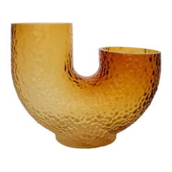 Arura vas medium, Amber