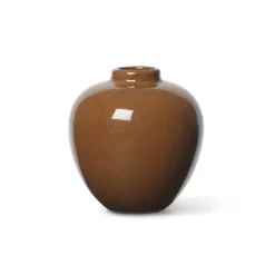 Ary minivas small, Soil