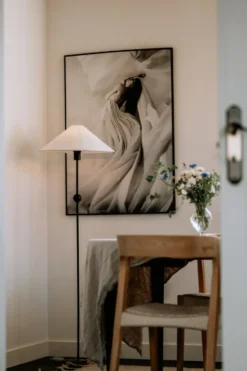 Astrid lampstativ 130 cm, Svart