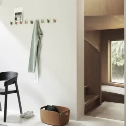 Attach klädhängare 2-pack, Oak-Aluminum