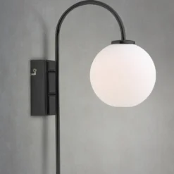 Ballon vägglampa, svart