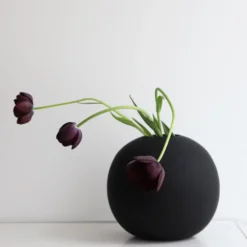 Ball vas black, 20 cm