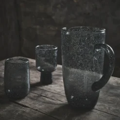 Bari glas, Grå