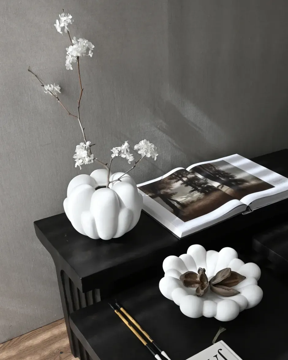 Bloom Tray skål medio Ø28,5 cm, Bone white