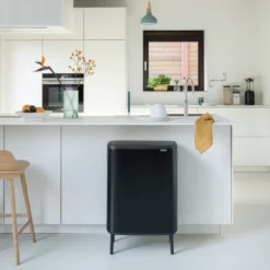 Bo touch bin high 60 L, Matt svart