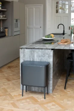 Bo touch bin 36 liter, Confident Grey