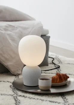 Buddy bordslampa opalglas, Snäckskal