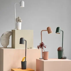 Buddy bordslampa, Warm beige
