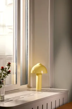 Buddy 23 bordslampa 36 cm, Gul