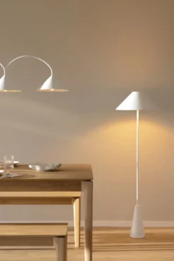 Cannes golvlampa 140 cm, Vit