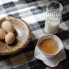 Clair kopp med fat, Vit