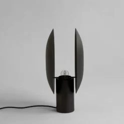 Clam bordslampa 43,5 cm, Burned black