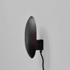 Clam vägglampa 26 cm, Burned black
