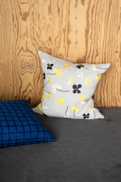 Clover kuddfodral 48x48 cm, Yellow