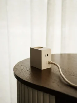 Cuboid+ grenuttag USB-C 30W 2 m, Pearled Ivory