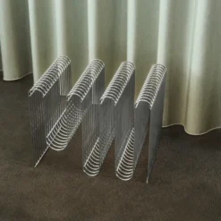 Curva tidningsställ, Silver