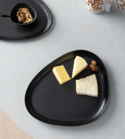 Curve Stoneware serveringsfat 30x35 cm, Black
