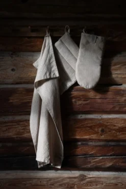Ernst grytvante randig, Kola-beige