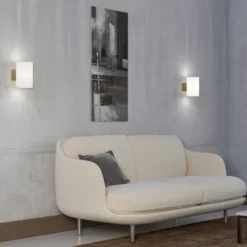 Evoke vägglampa large, Satin brass-opalglas