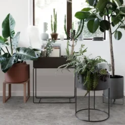 Ferm Living plant box, Black (svart)