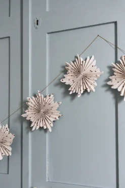 Festive girlang 3 M, Röd prickig