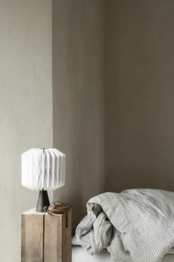 Fia table bordslampa Ø22 cm, Vit-Svart