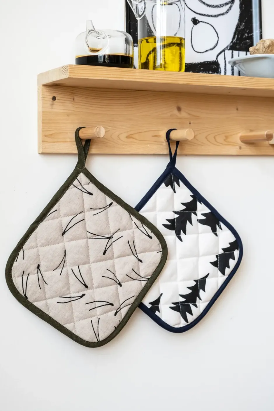 Gran quiltad grytlapp 21x21 cm, Vit-svart