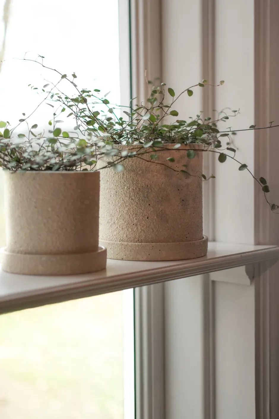Grow kruka Ø13 cm med fat, Creme structure