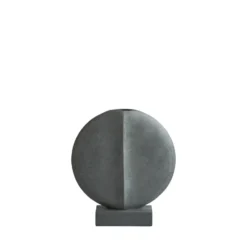 Guggenheim vas, Dark grey