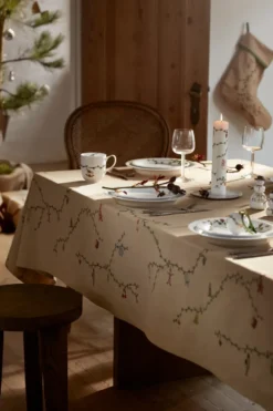 Hammershøi Christmas Duk sand, 150x270 cm