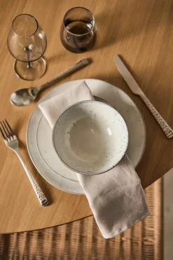 Hune bestick 16 delar, Brushed satin hammered