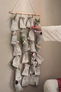 Joyful adventskalender 75 cm, Beige