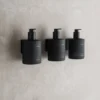 Kirei glasflaskor inkl vägghållare 3-pack, Smoke, limmonterad