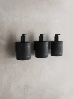 Kirei glasflaskor inkl vägghållare 3-pack, Smoke, limmonterad