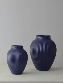 Knabstrup vas räfflad 20 cm, Dark blue