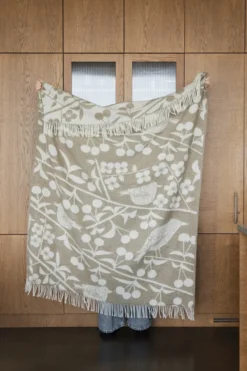 Körsbärsträdgården pläd 130x170 cm, Brun-offwhite