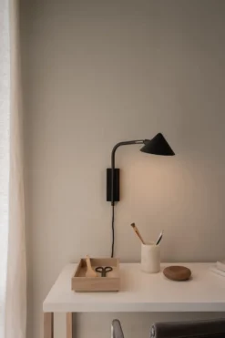 Kuro vägglampa, Black, Ø14x32 cm, wall