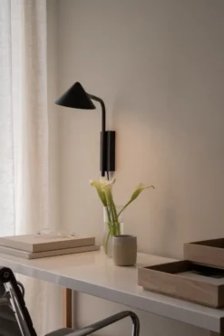 Kuro vägglampa, Black, Ø14x32 cm, wall