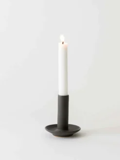 Lou ljusstake, Mörk grå