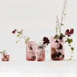 Lyngby vas glas burgundy, 31 cm