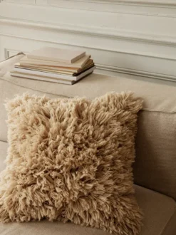 Meadow High Pile kudde 50x50 cm, Light Sand