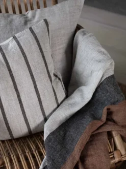 Melvin kuddfodral 50x50 cm, Taupe stripe