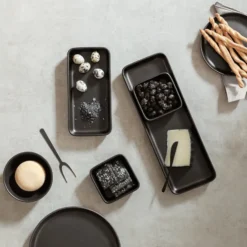 Nordic Kitchen serveringsfat 13x37 cm, Svart