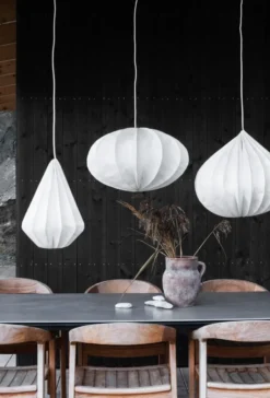 Onion pendel, White