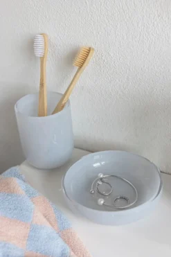 Opal tvålfat, Light blue
