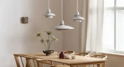 Primus pendel Ø43 cm, Vit-krom